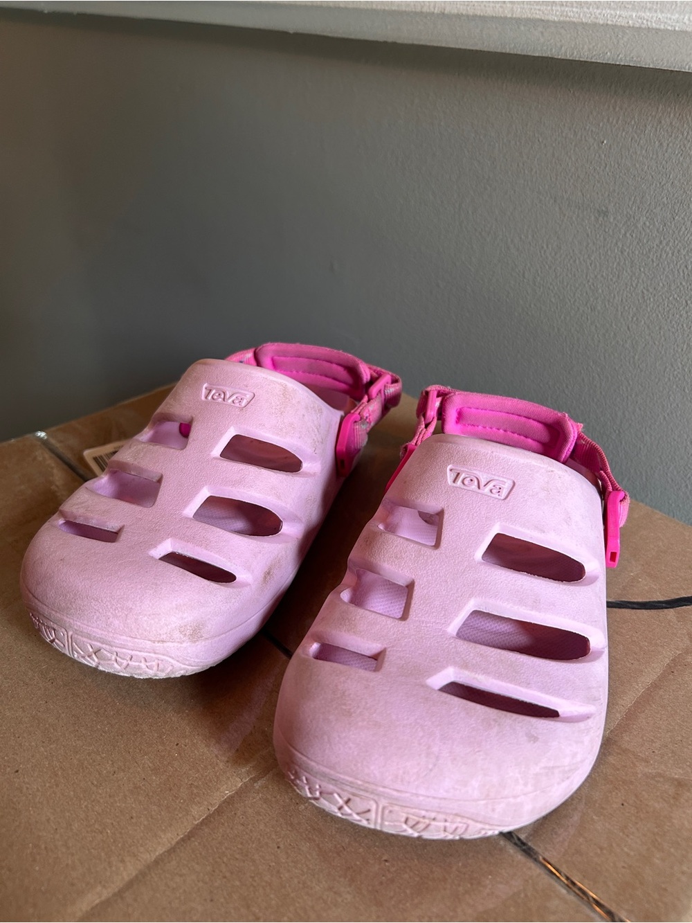 Teva Kids Pink Vented Water Shoes with Back Strap